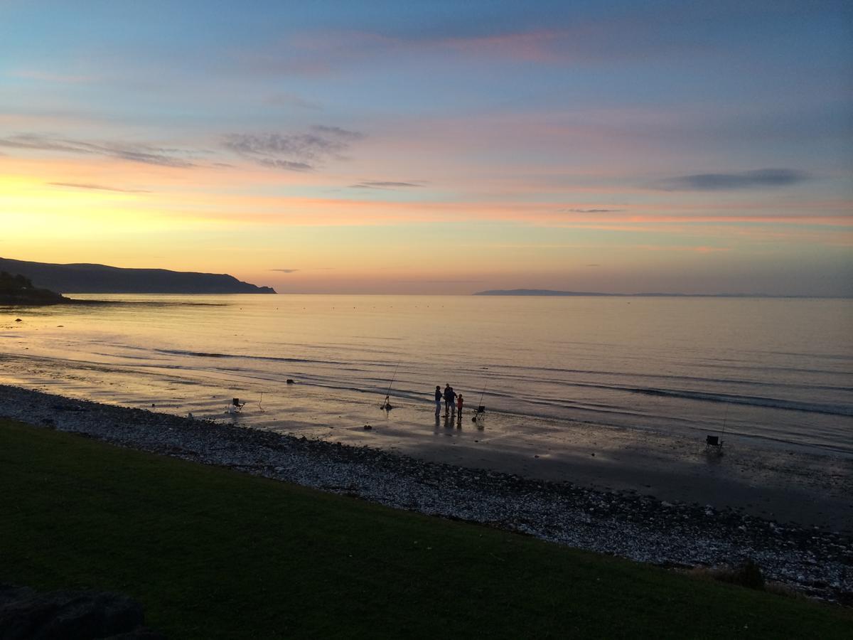 Josies Place At Waters Edge Self Catering Apartment Glenarm ภายนอก รูปภาพ